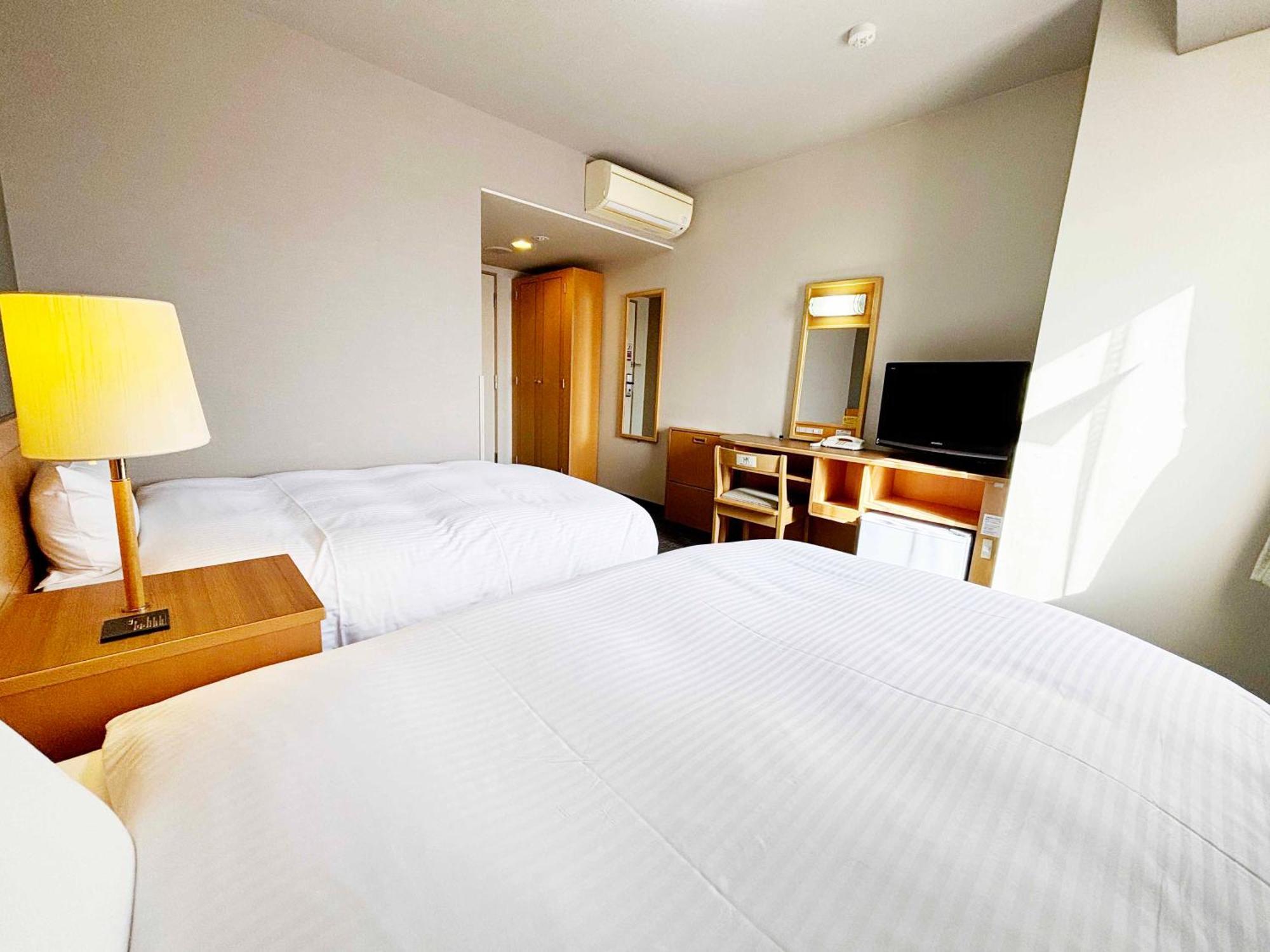 Route Inn Grantia Hanyu Spa Resort Екстер'єр фото