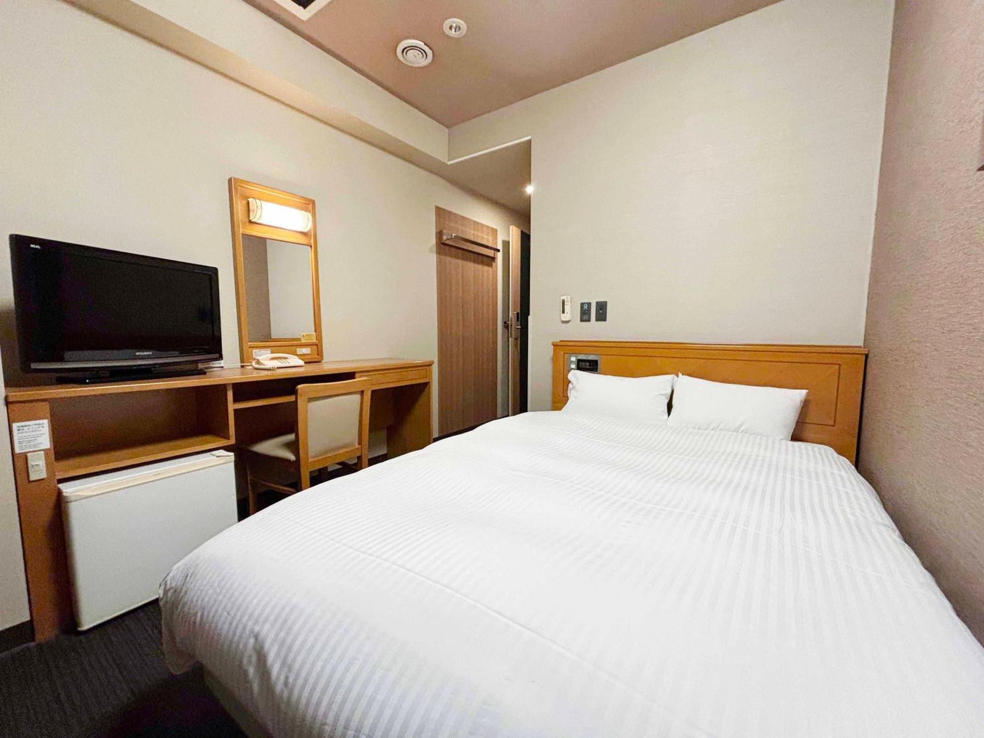 Route Inn Grantia Hanyu Spa Resort Екстер'єр фото